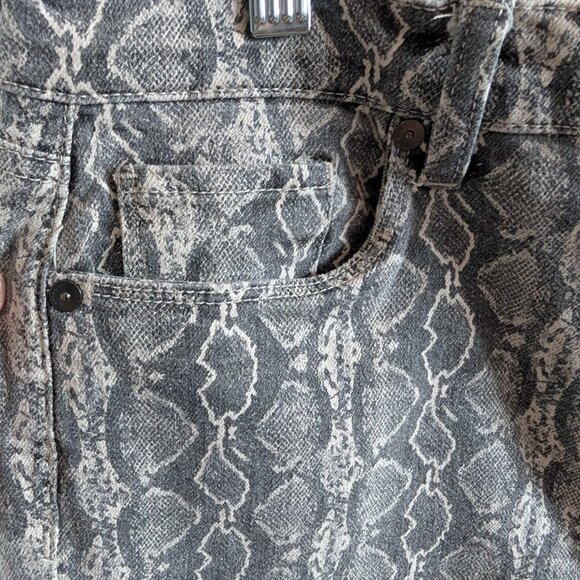 Blank NYC Reade Crop Snakeskin Skinny Jean Size 30 Python grey white Rock Grunge - Picture 3 of 12